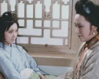 红楼梦中薛姨妈是真的想促成宝玉与黛玉吗？