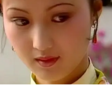 红楼梦中尤二姐与平儿为何对王熙凤的称呼不一样？