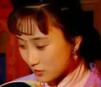 红楼梦一书中是如何描写香菱的一生的？