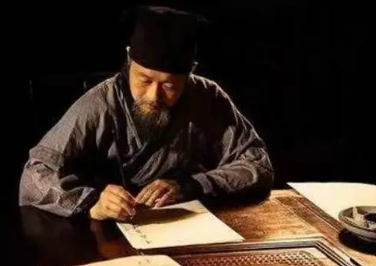 尹嘉铨致仕后替父亲上书请封，为何会引发文字狱？