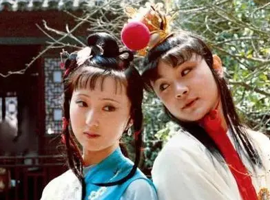 红楼梦中，薛姨妈真的疼林黛玉吗？