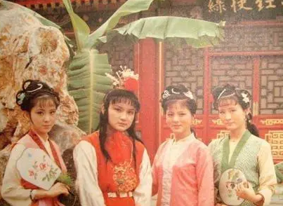 红楼梦中与男主人有肌肤之亲的女性，她们的结局是什么？