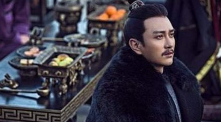 权臣董卓死了之后，为什么蔡邕会为他大哭一场？