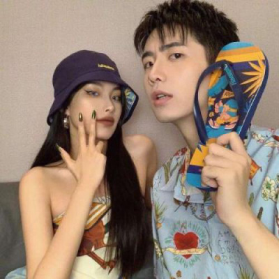 520秀恩爱的幸福情头一对2023 手里有活卡里有钱未来有你