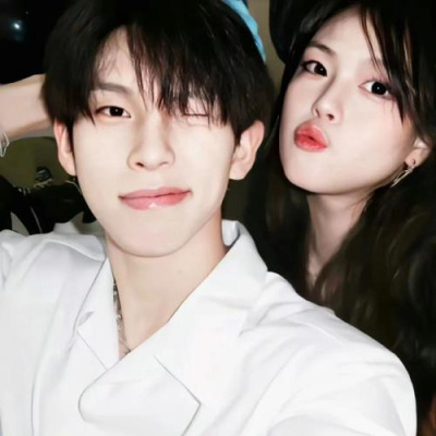 绝美的情头氛围感超明显 适合用来秀恩爱的情头