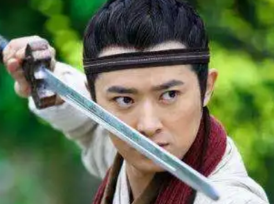 李白真拜过裴旻为师是真是假？为什么这么说？