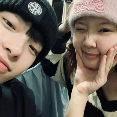 幸福情头一左一右高清合集 会让我们很幸福的情头2024