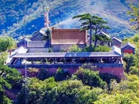 揭秘妙峰山闹鬼之谜：是真是假？