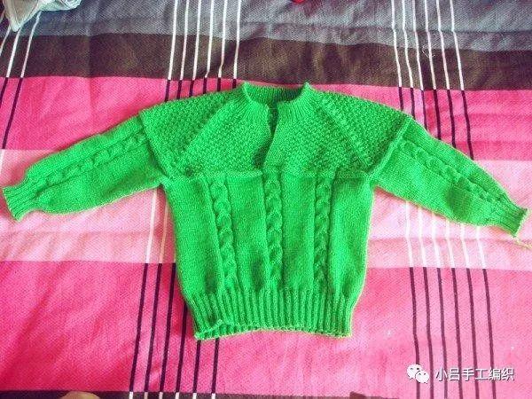 宝宝毛衣的编织方法从下往上织（简单又实用的宝宝毛衣）