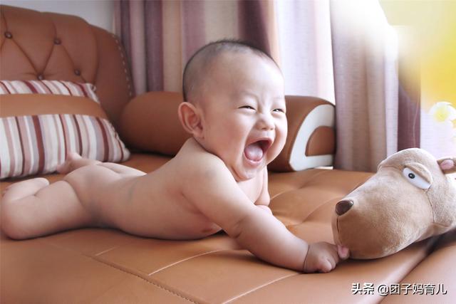 宝宝有这些反常行为要注意(宝宝的这几个小毛病)