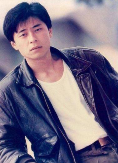 1981年的凌晨200怀孕妻子被(1981年的凌晨200怀孕妻子被)