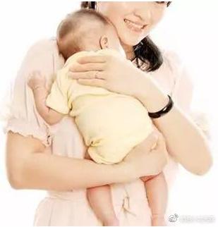 宝宝晚上哭闹的原因和解决方法(宝宝哭闹异常多半这5个原因)