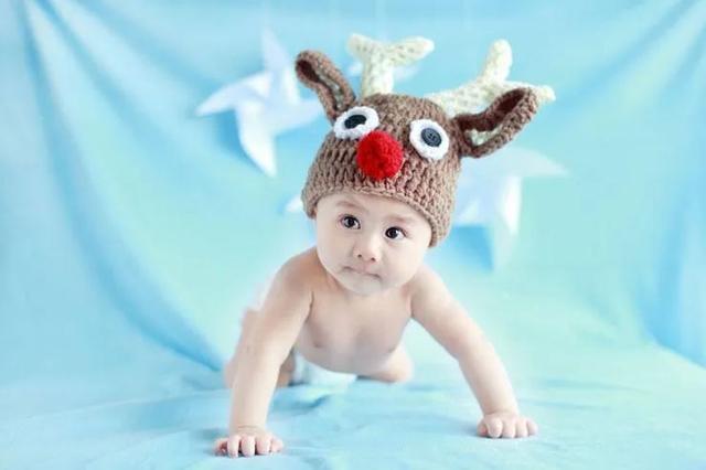 3个月宝宝还不会翻身怎么办(三个月的宝宝还不会翻身怎么办)