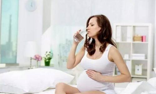 孕妇便秘的最佳解决办法(孕妇便秘这个难言之隐)