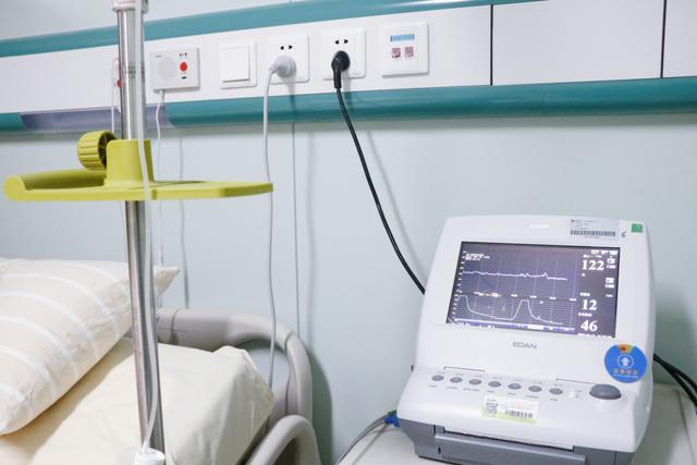 孕妇吃酸的食物男孩(怀孕喜欢吃酸食物就会生男孩)