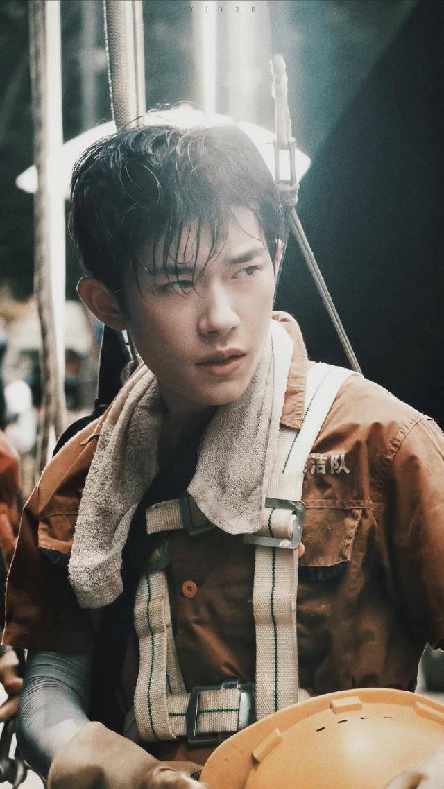 易烊千玺陈凯歌文牧野(文牧野搭档易烊千玺奇迹)