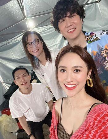 sandy老公是谁(Sandy怀孕5月辣穿露肚装)