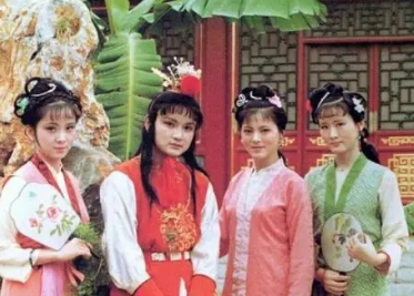 红楼梦中，薛宝琴送给香菱的石榴红绫是否珍贵？