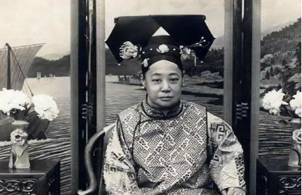 溥仪时期的四大太妃是谁？分别叫什么名字？