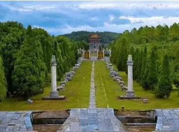 康熙皇帝明孝陵三跪九叩的深意