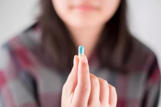 不确定怀孕牙疼的厉害怎么办（怀孕了牙疼治还是不治呢）