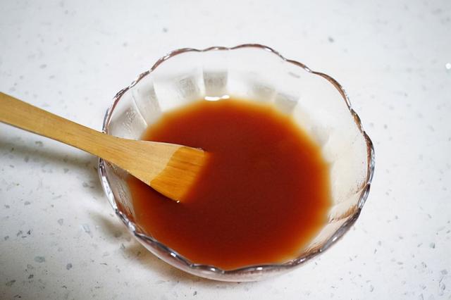 整个香菇怎么做孩子爱吃(香菇做成糖醋香菇条)